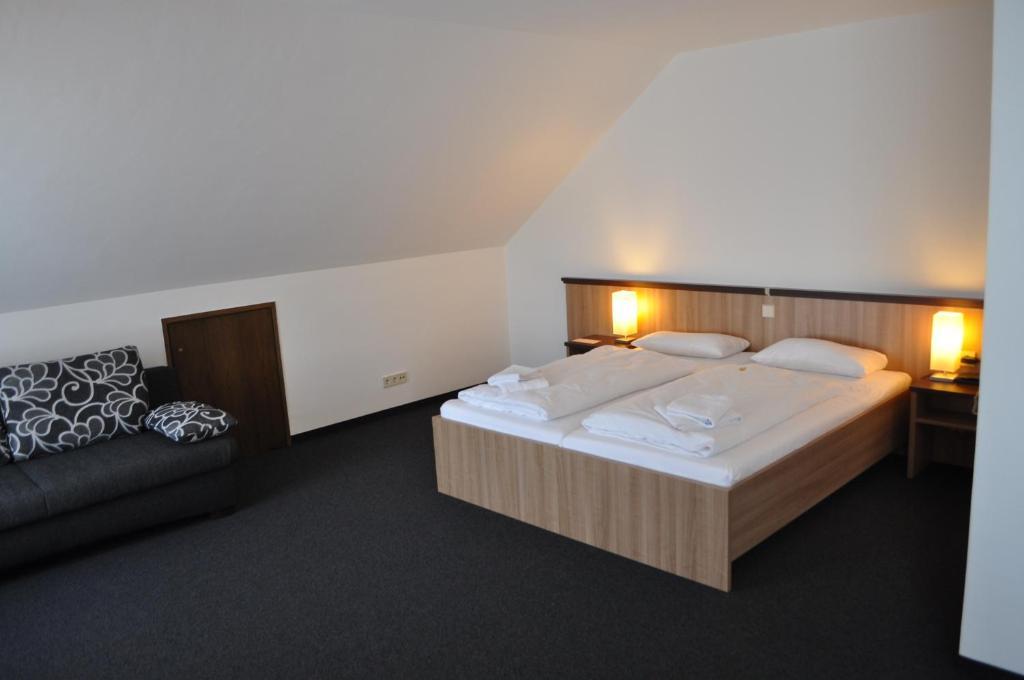 Christkoenigshaus 2* Stuttgart