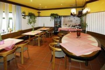 Hotel Christkoenigshaus 2*
